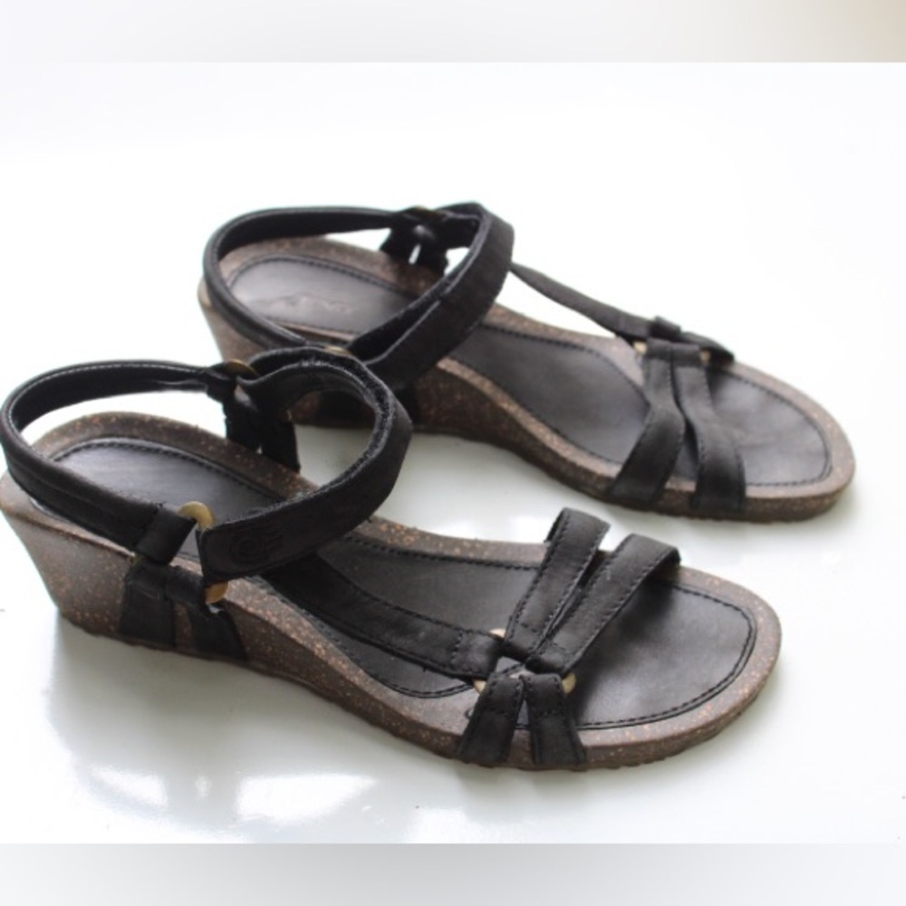 Teva Ysidro - Picture 4 of 13